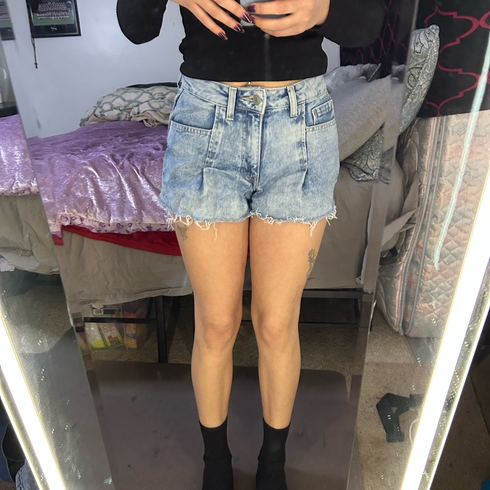 Forever 21 Light Wash Jean Shorts